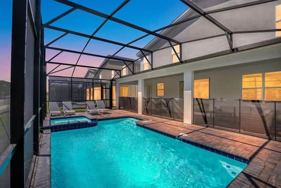 2706OW · Brand New Storey Lake 10 Bedroom Villa with Pool & - Image 2